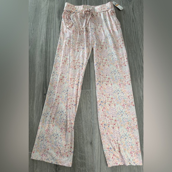 Flora Nikrooz Pink Floral Pajama Pants Size Small NWT - Picture 1 of 4